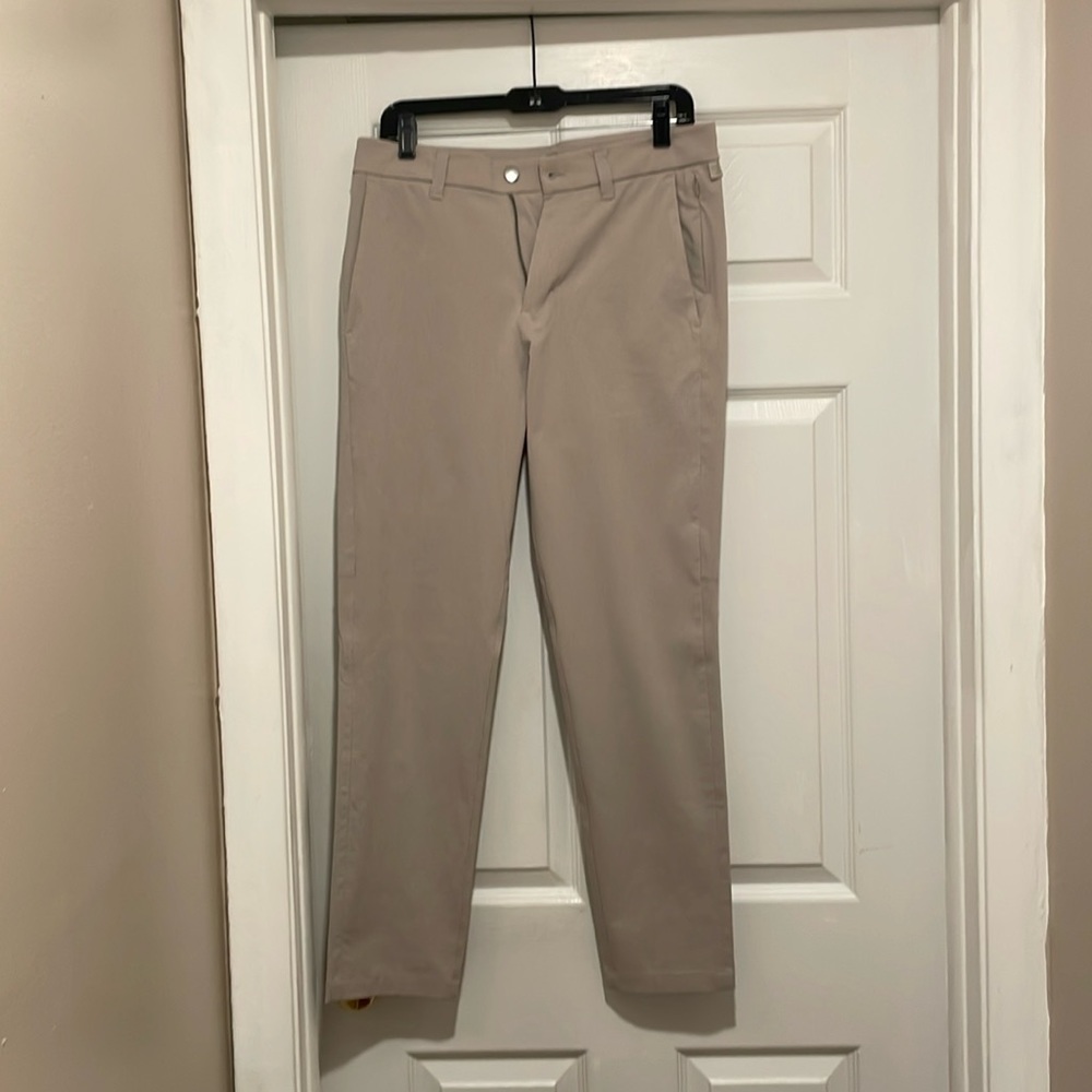 New without tags never worn lululemon commission slim pant . Bone color.